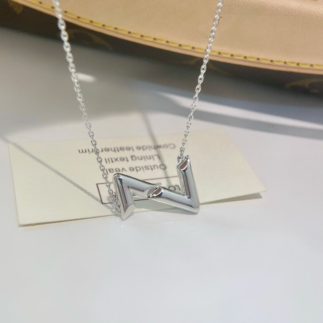 [LumiVibe]VOLTE UPSIDE DOWN NECKLACE