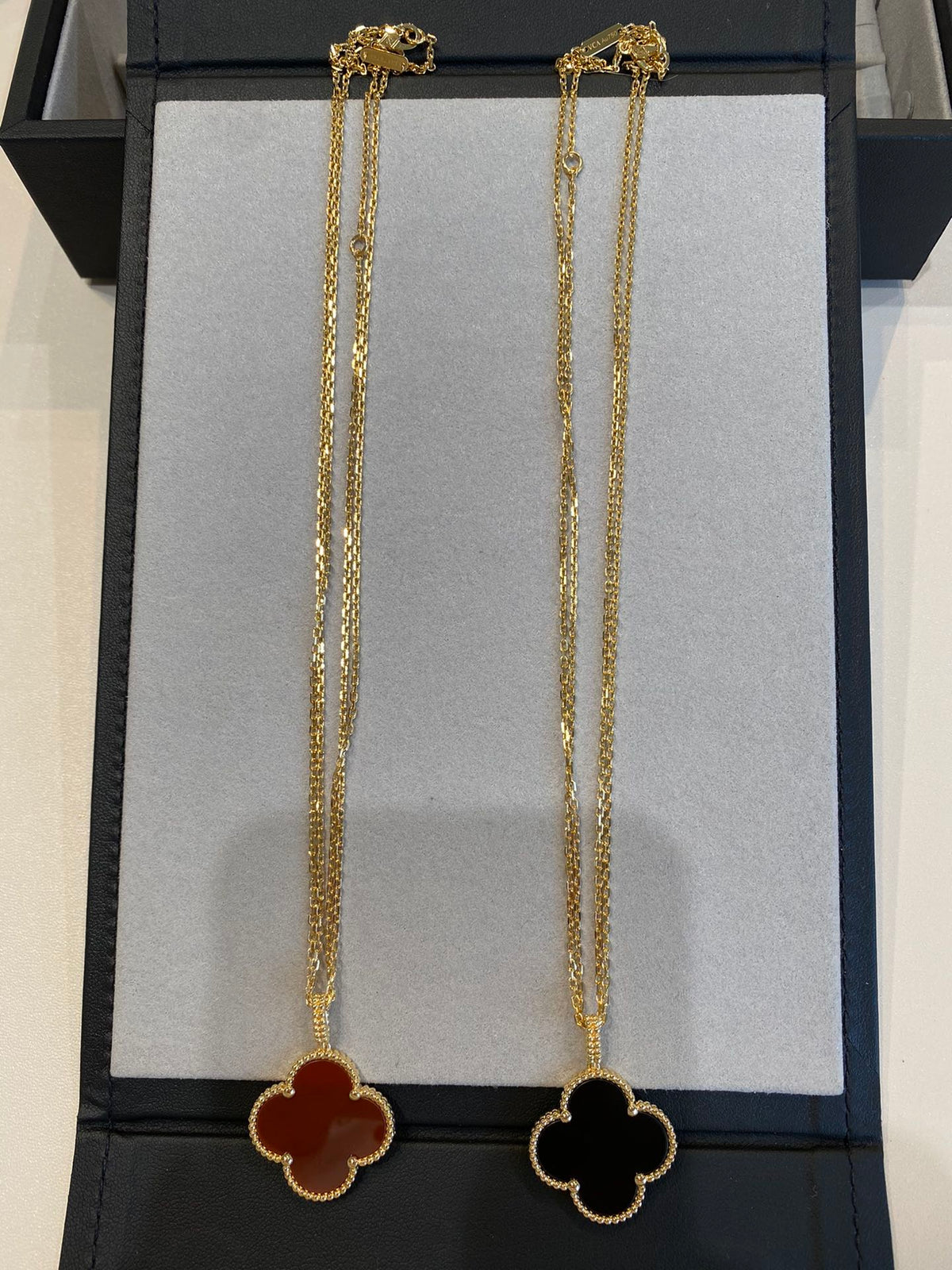 [LumiVibe]CLOVER 25MM NECKLACE GOLD CARNELIAN