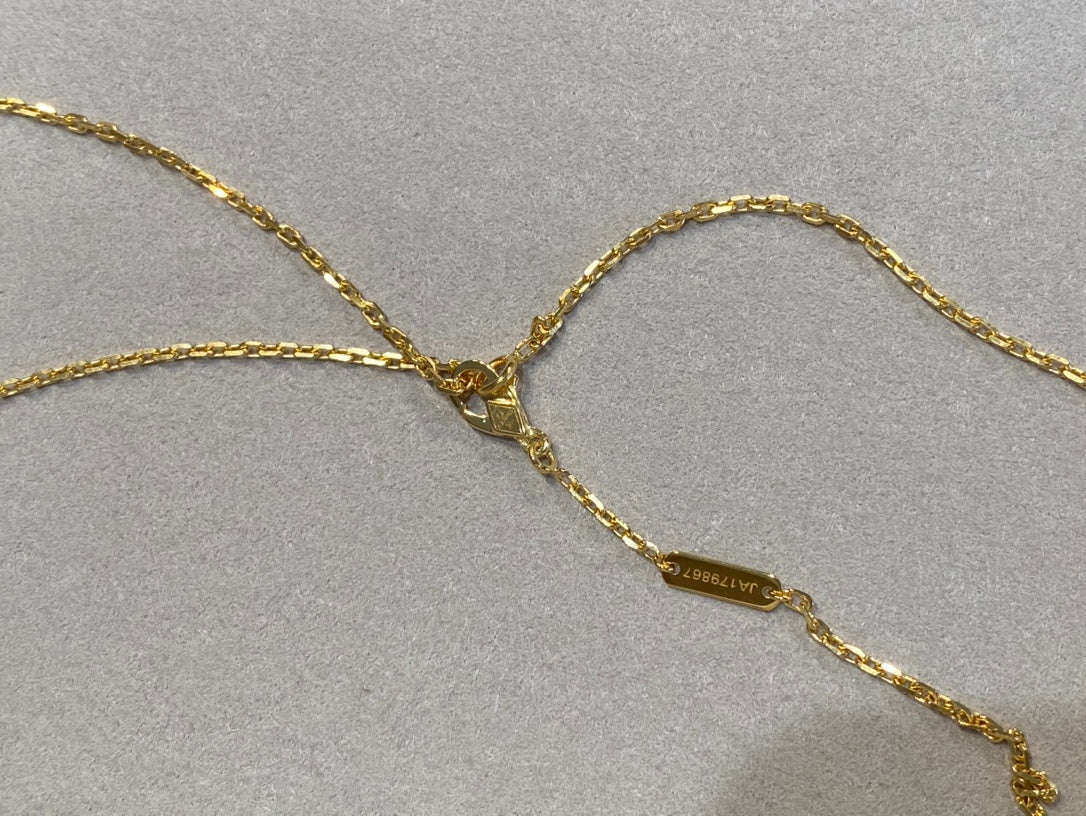 [LumiVibe]CLOVER 25MM NECKLACE GOLD CARNELIAN