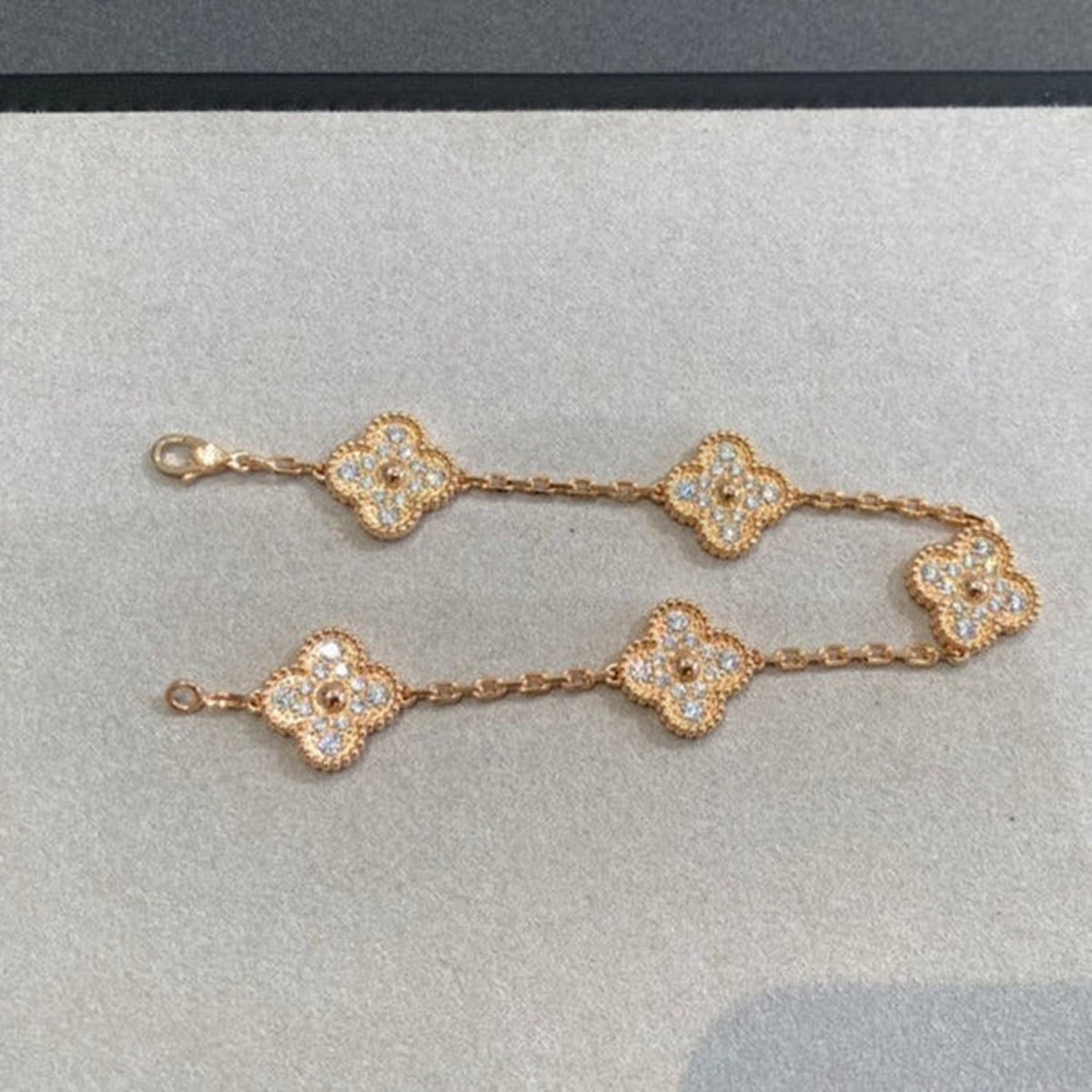 [LumiVibe] CLOVER 5 MOTIF FULL DIAMOND BRACELET COLLECTION