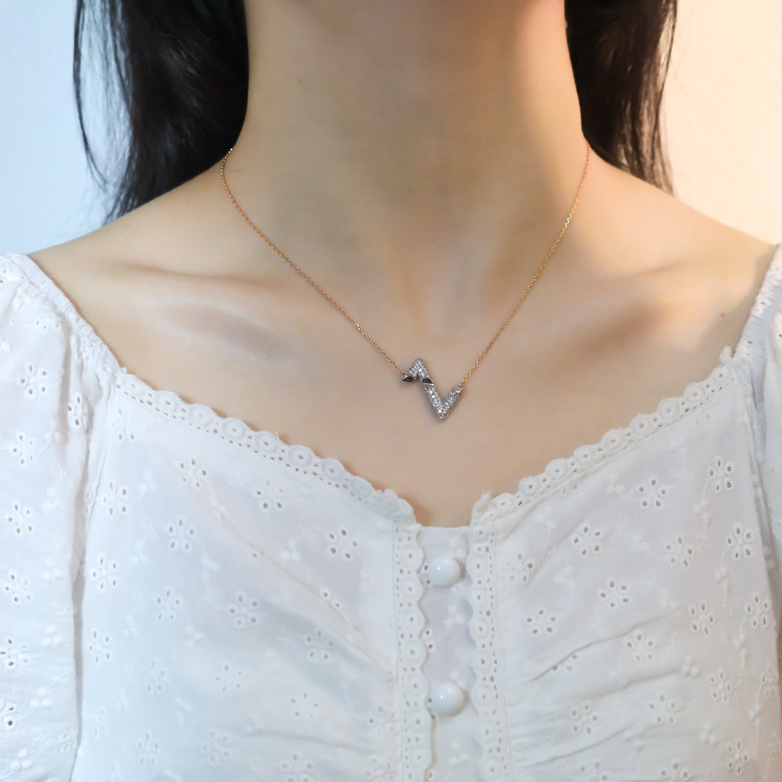 [LumiVibe]VOLT SILVER DIAMOND PEDANT NECKLACE