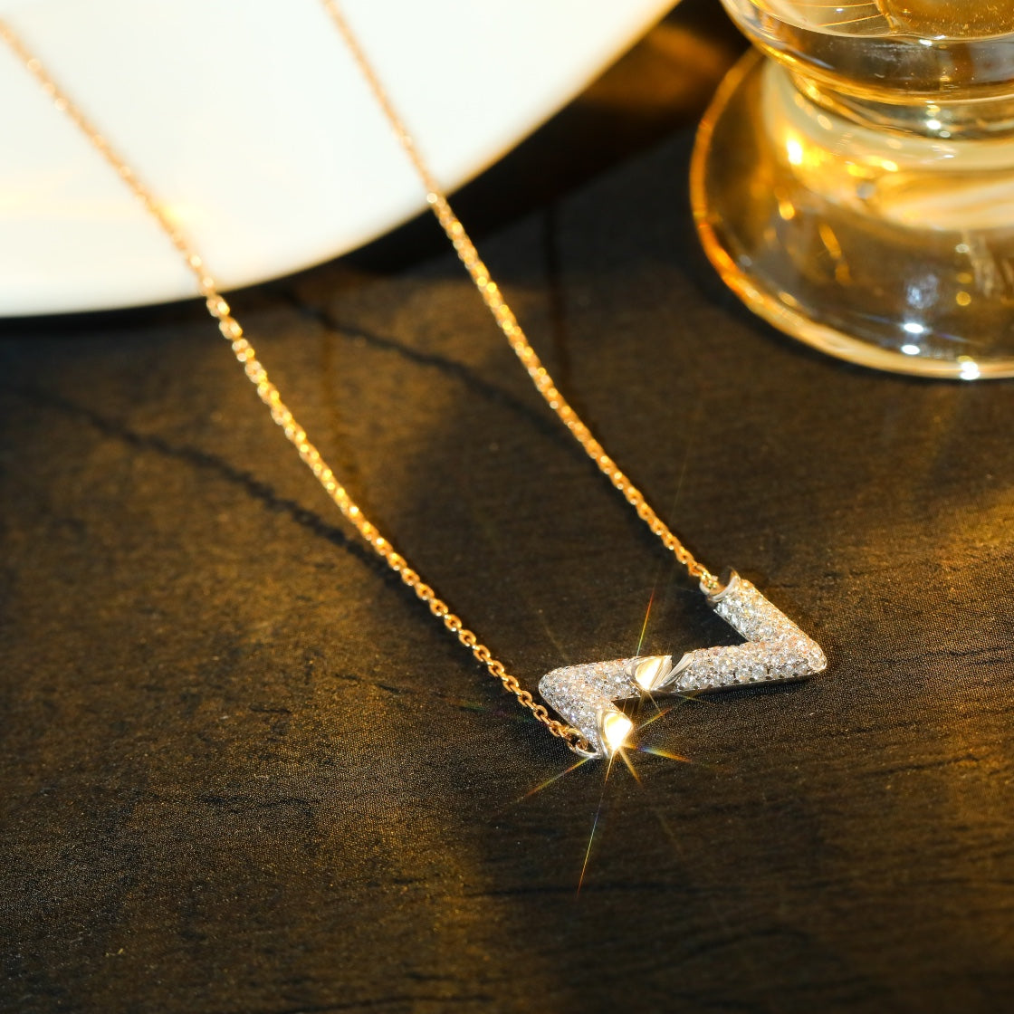 [LumiVibe]VOLT SILVER DIAMOND PEDANT NECKLACE