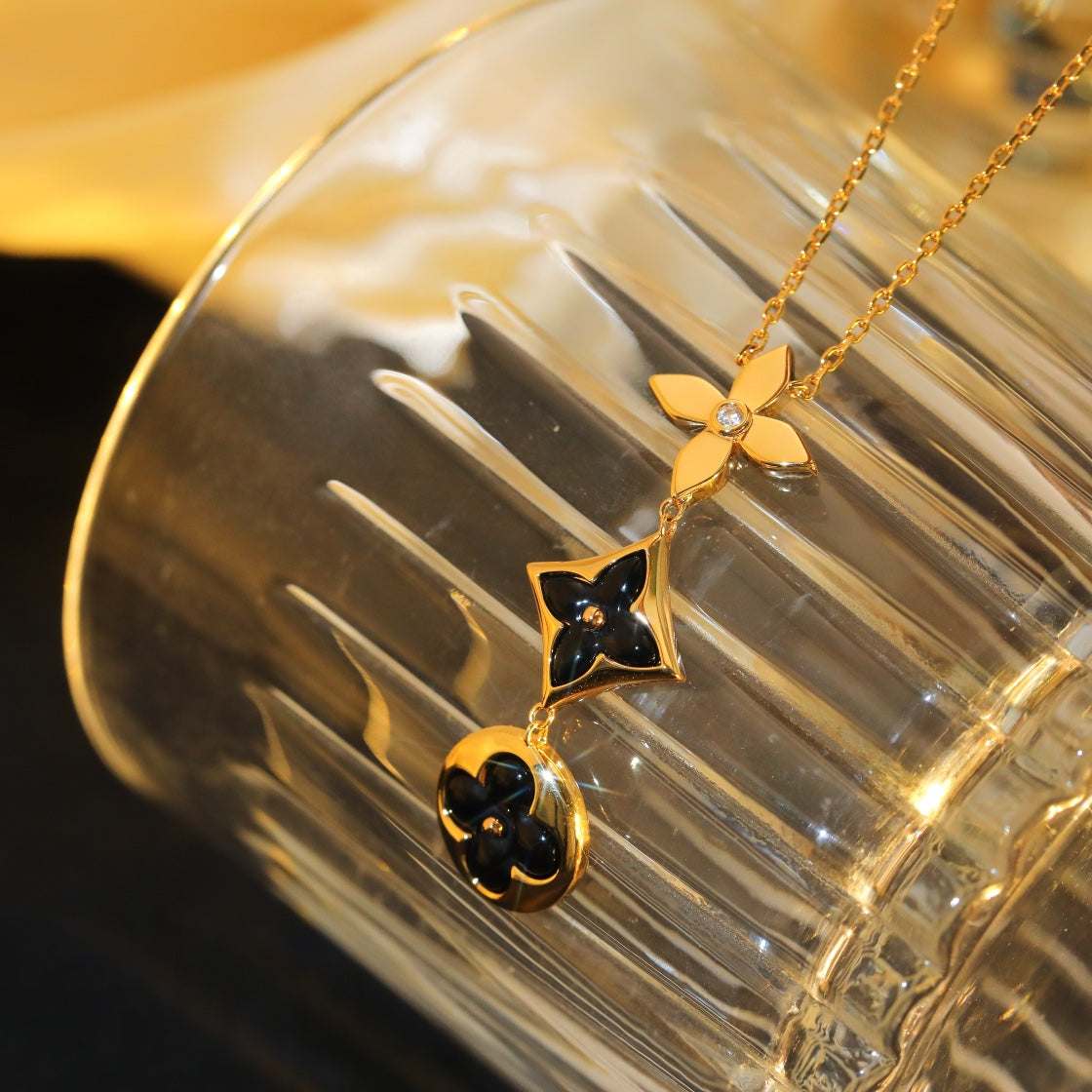 [LumiVibe]STAR AND SUN ONYX PINK GOLD NECKLACE