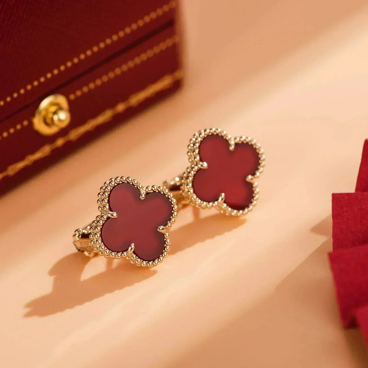 [LumiVibe]CLOVER MEDIUM 1 MOTIFS CARNELIAN  EARRINGS