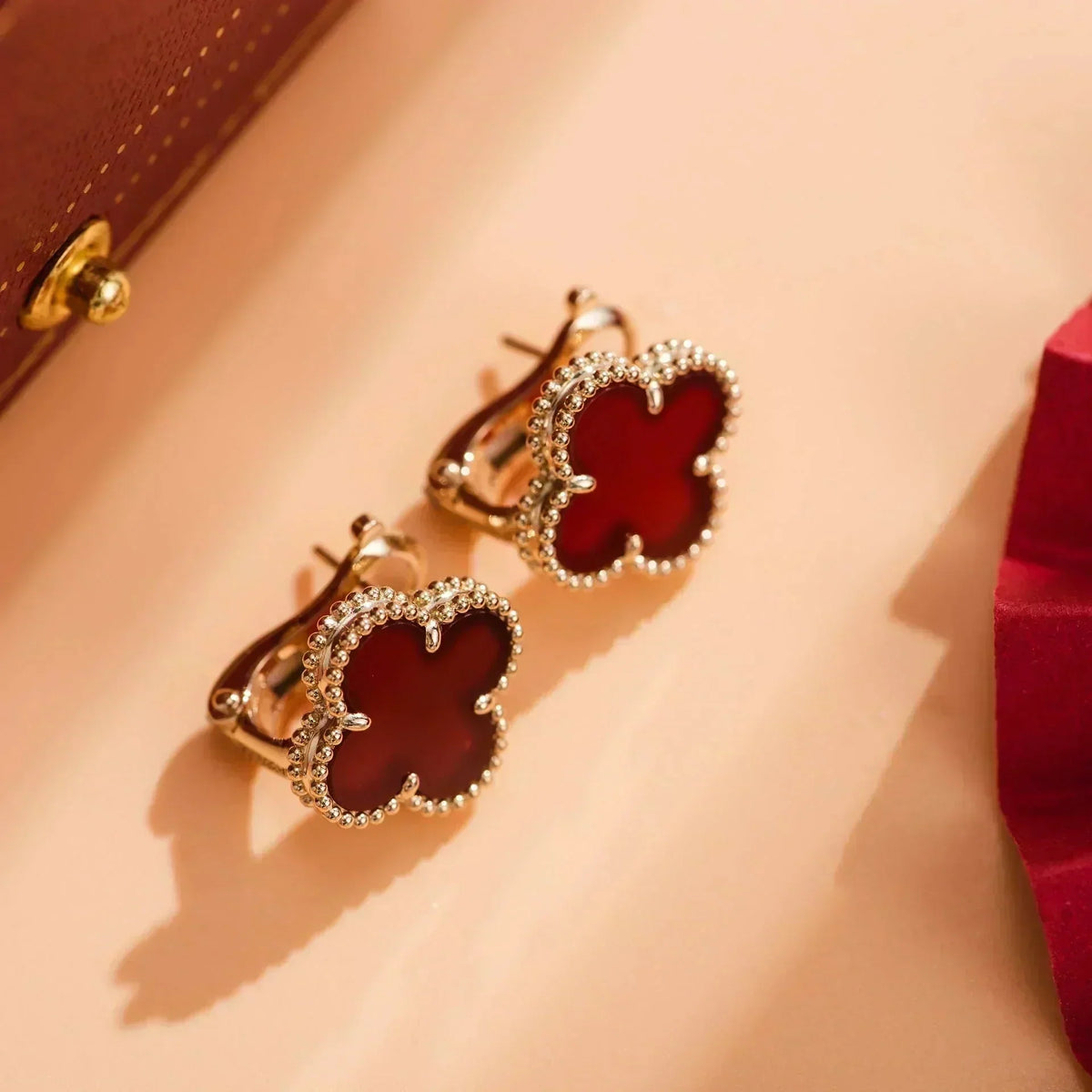 [LumiVibe]CLOVER MEDIUM 1 MOTIFS CARNELIAN  EARRINGS