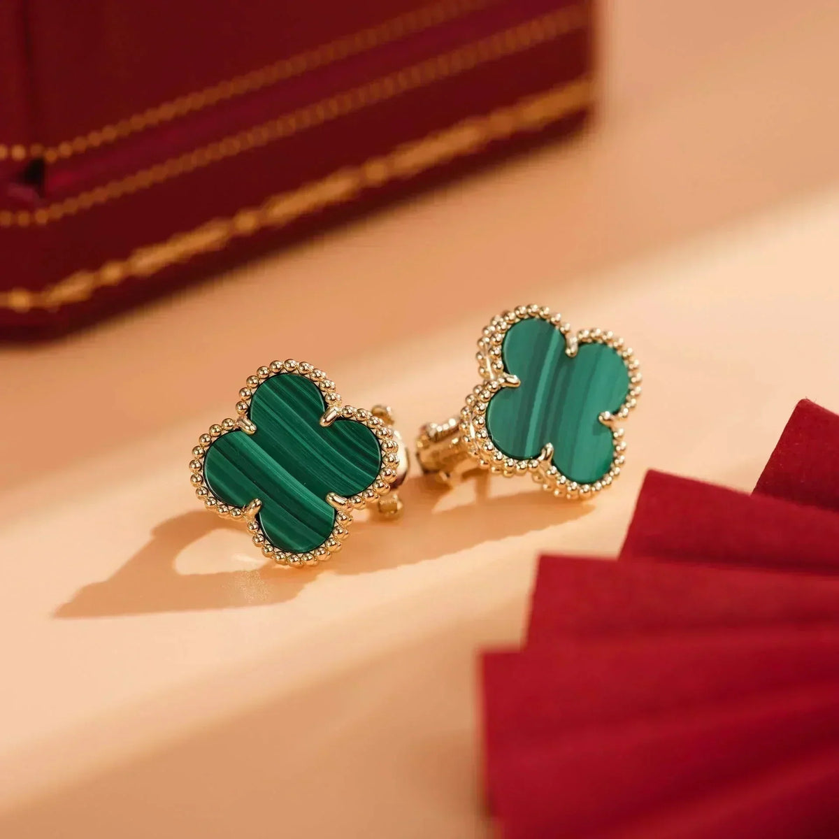[LumiVibe]CLOVER MEDIUM 1 MOTIFS MALACHITE  EARRINGS