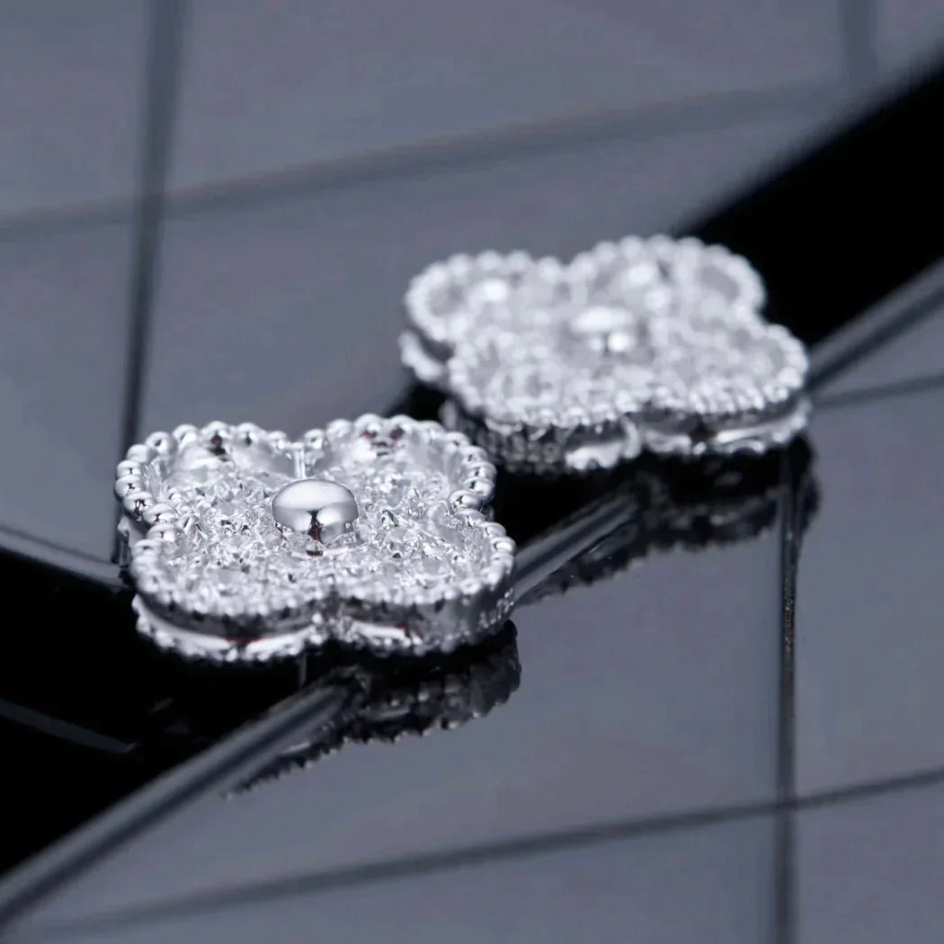 [LumiVibe]CLOVER 1 MOTIFS DIAMOND STUD EARRINGS SILVER