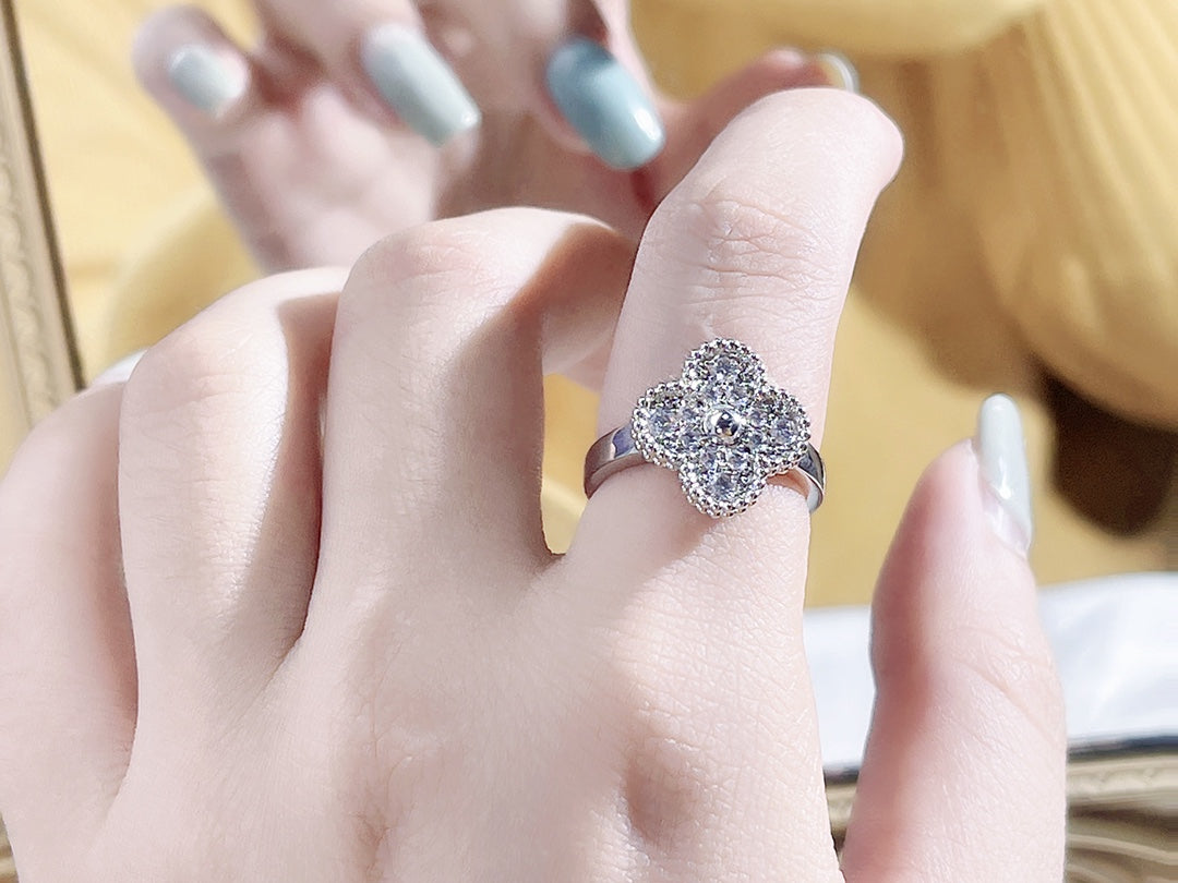 [LumiVibe]CLOVER DIAMOND RING