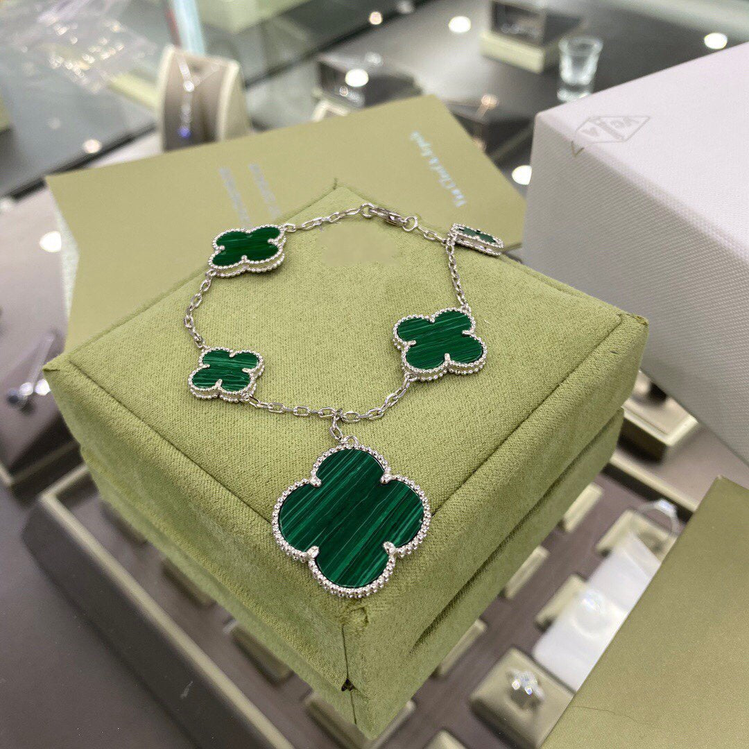 [LumiVibe]CLOVER 5 MOTIFS SIVLER MALACHITE BRACELET