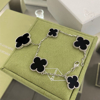 [LumiVibe]CLOVER 5 MOTIFS SIVLER ONYX BRACELET