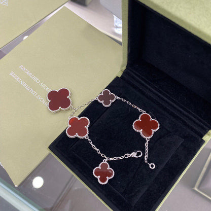 [LumiVibe]CLOVER 5 MOTIFS SIVLER CARNELIAN BRACELET