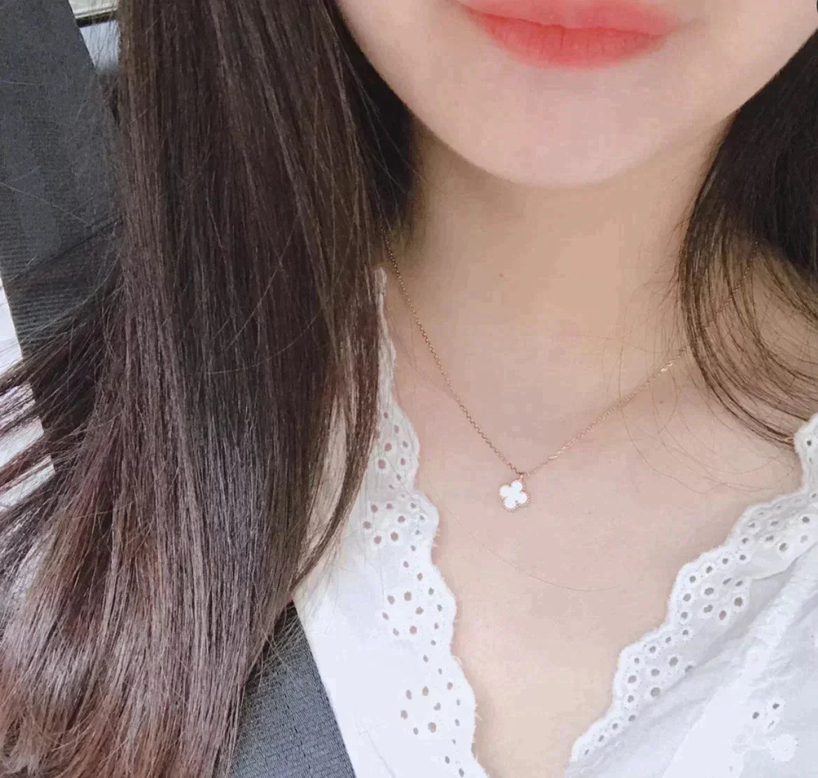 [LumiVibe]CLOVER MINI 9.5MM WHITE MOTHER-OF-PEARL NECKLACE