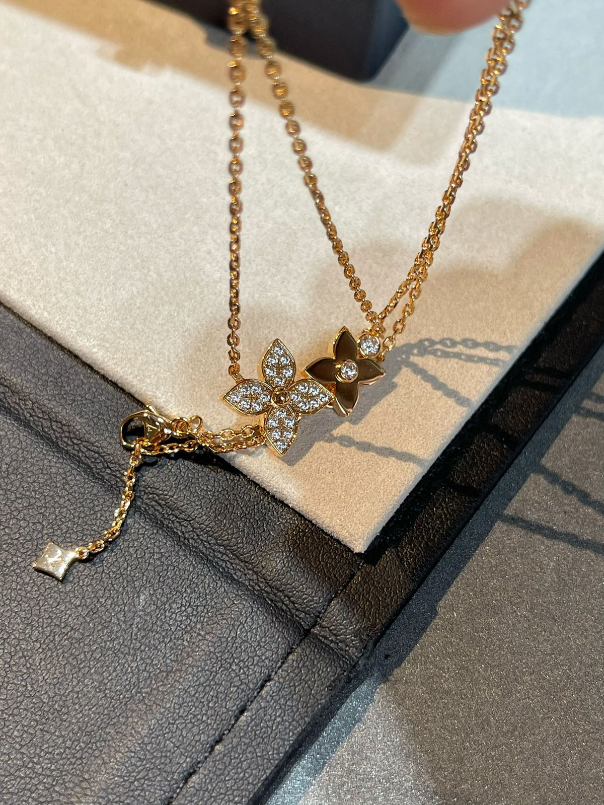 [LumiVibe]STAR BLOSSOM NECKLACE PINK GOLD DIAMONDS