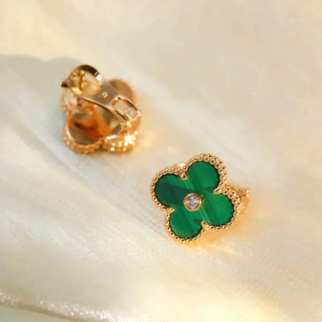 [LumiVibe]CLOVER MEDIUM 1 MOTIFS MALACHITE DIAMOND EARRINGS