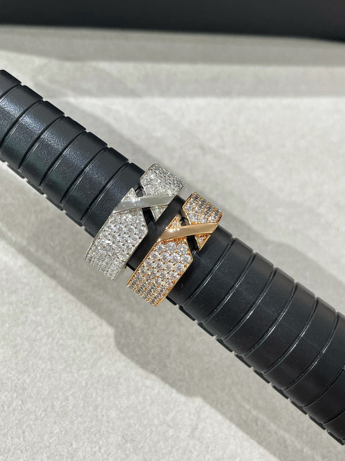 [LumiVibe]LIENS EVIDENCE  DIAMOND PAVED RING
