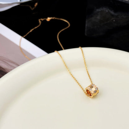 [LumiVibe]BEE MINI PEDANT DIAMOND NECKLACE