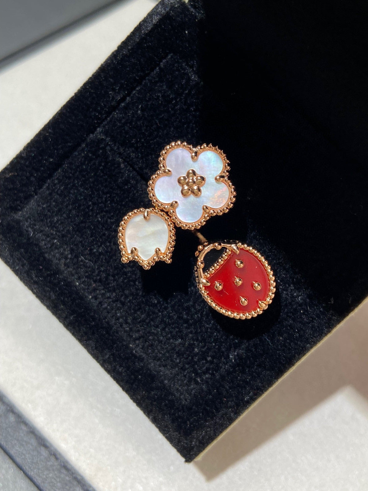 [LumiVibe]LUCKY 3 MOTIF ROSE GOLD RING