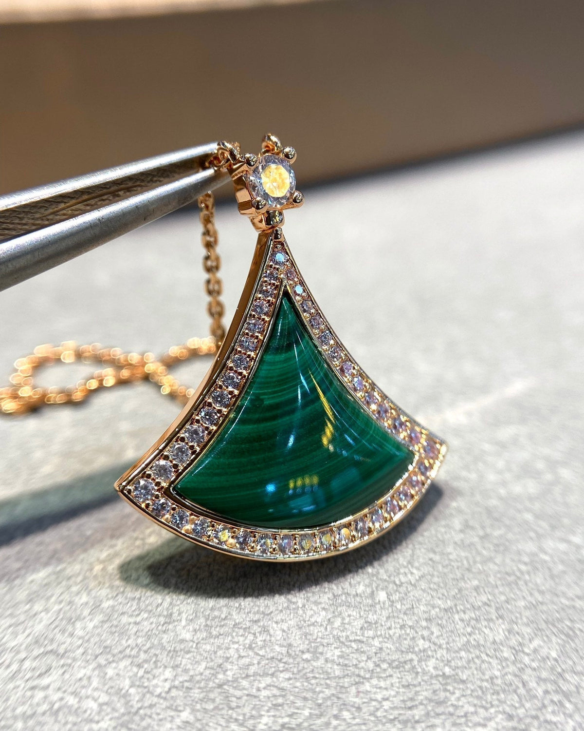 [LumiVibe]DREAM MALACHITE DIAMOND PAVED PINK GOLD NECKLACE