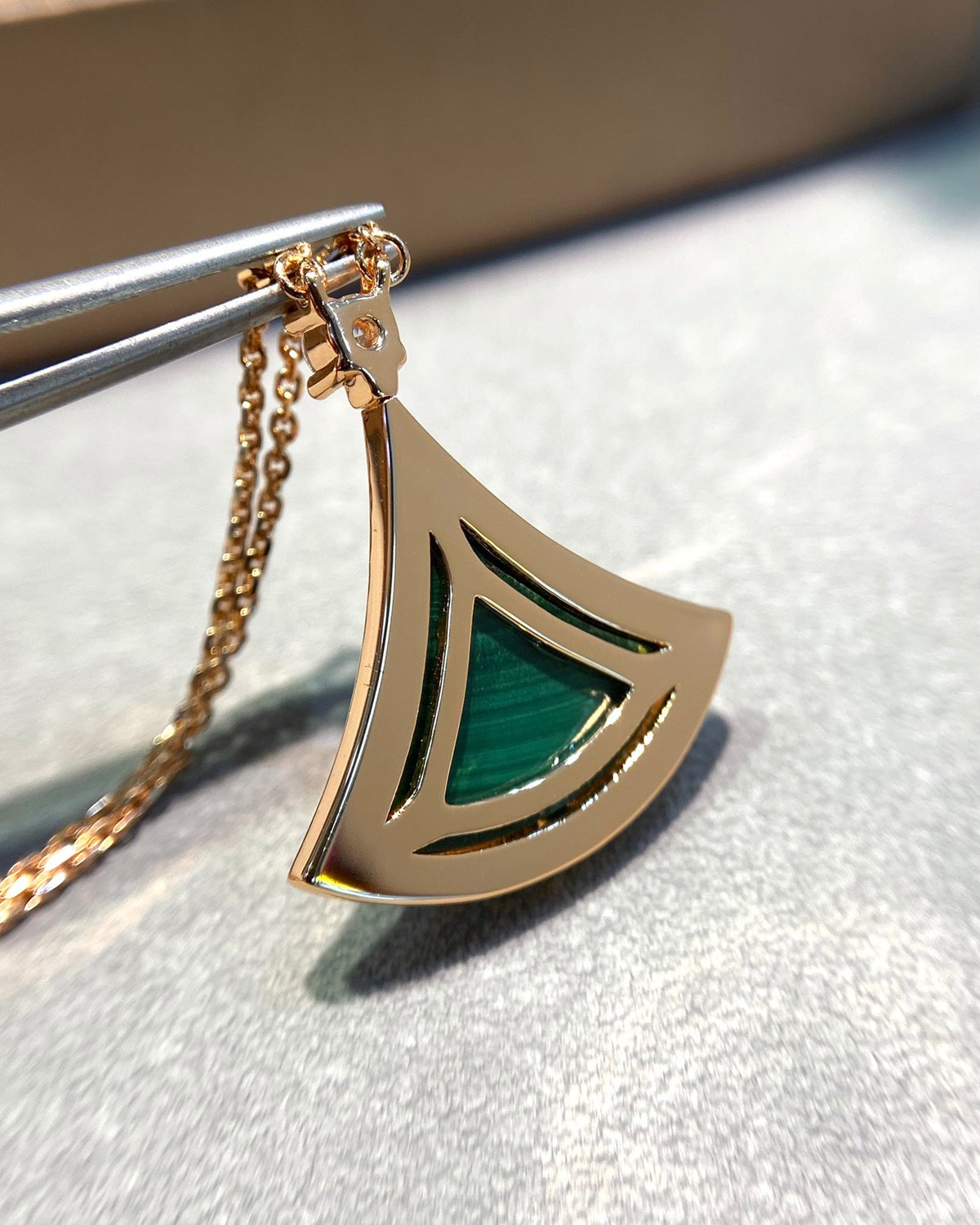 [LumiVibe]DREAM MALACHITE DIAMOND PAVED PINK GOLD NECKLACE
