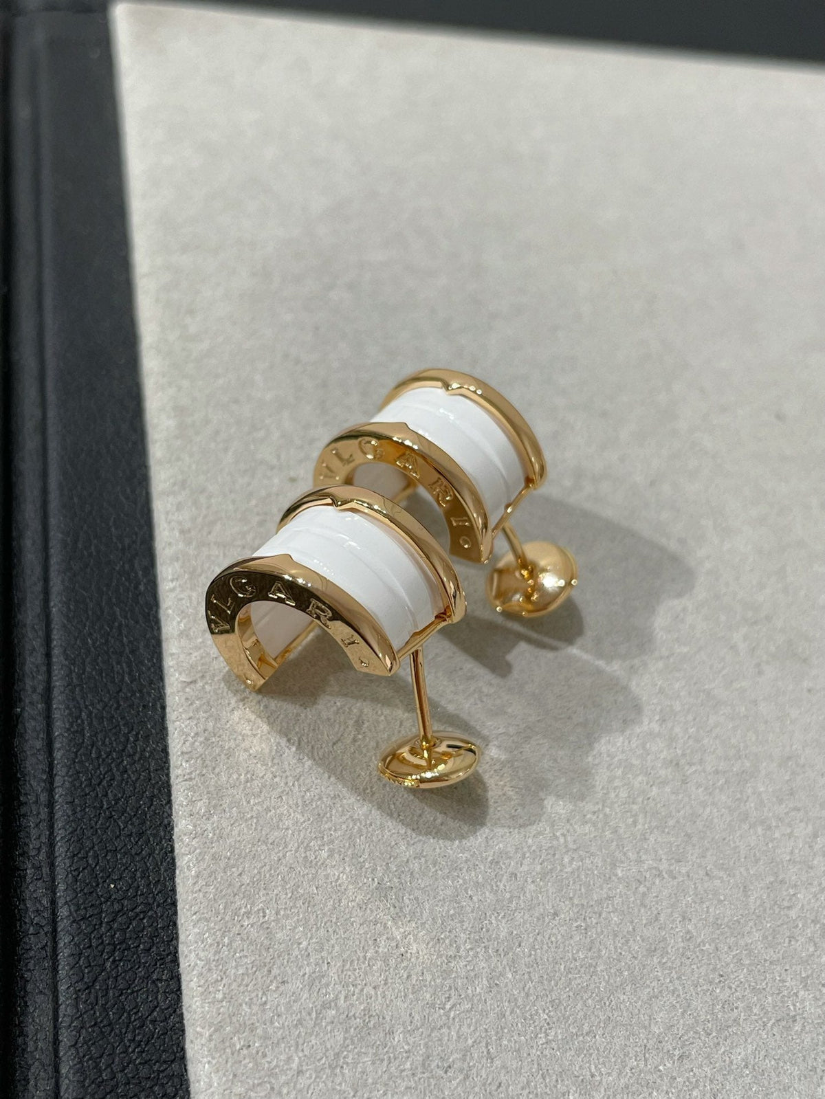 [LumiVibe]ZERO 1 PINK GOLD CERAMIC EARRINGS