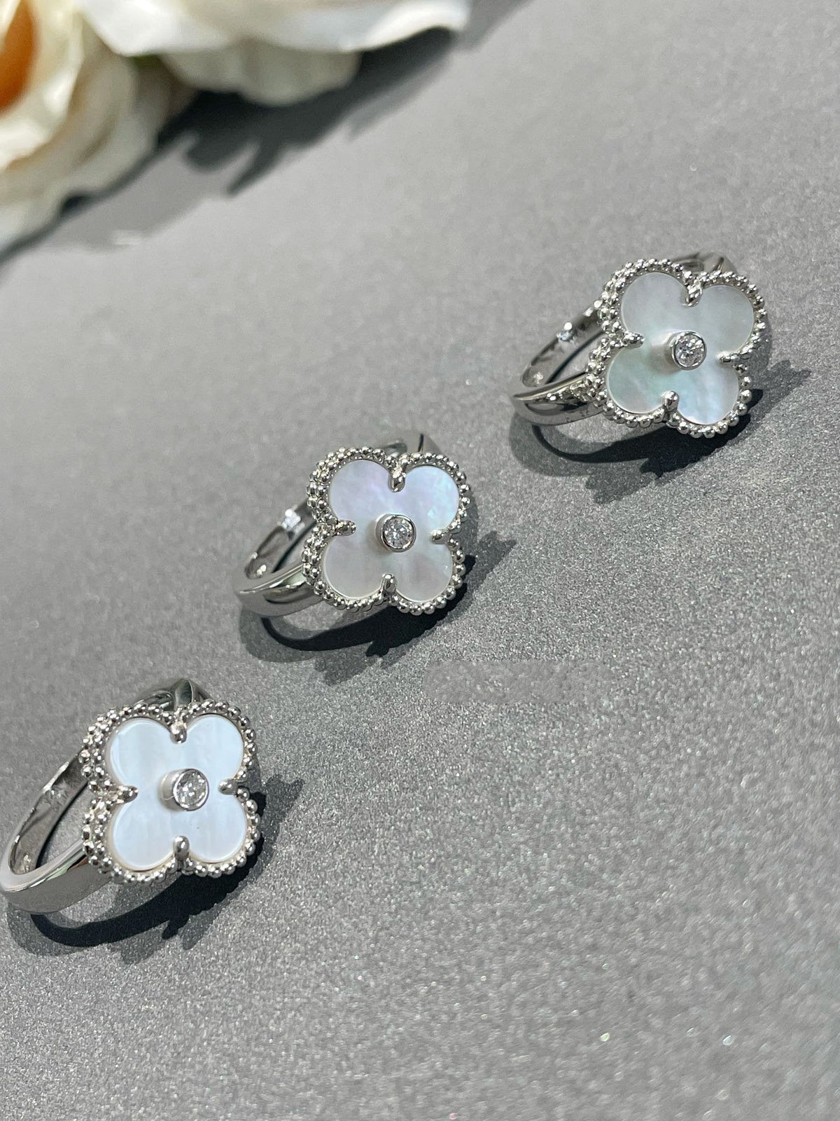[LumiVibe]CLOVER SILVER MOP DIAMOND RING