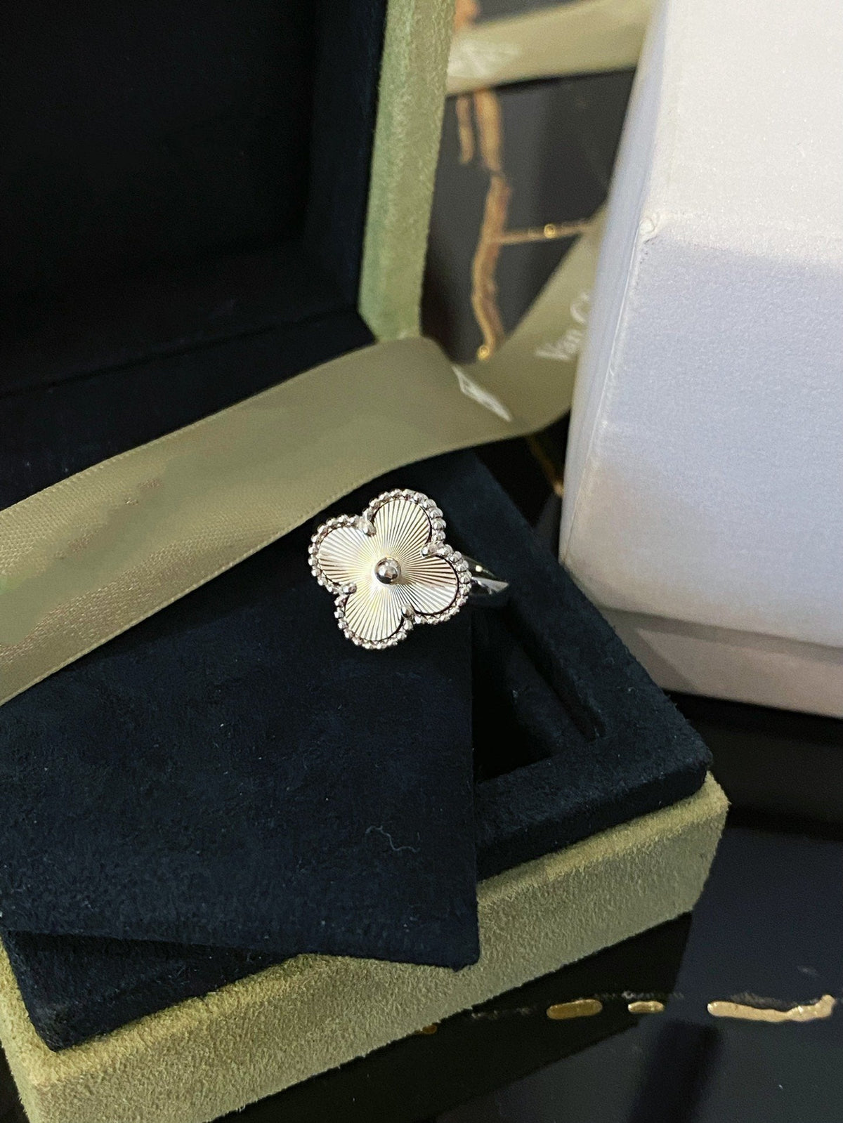 [LumiVibe]CLOVER SILVER RING