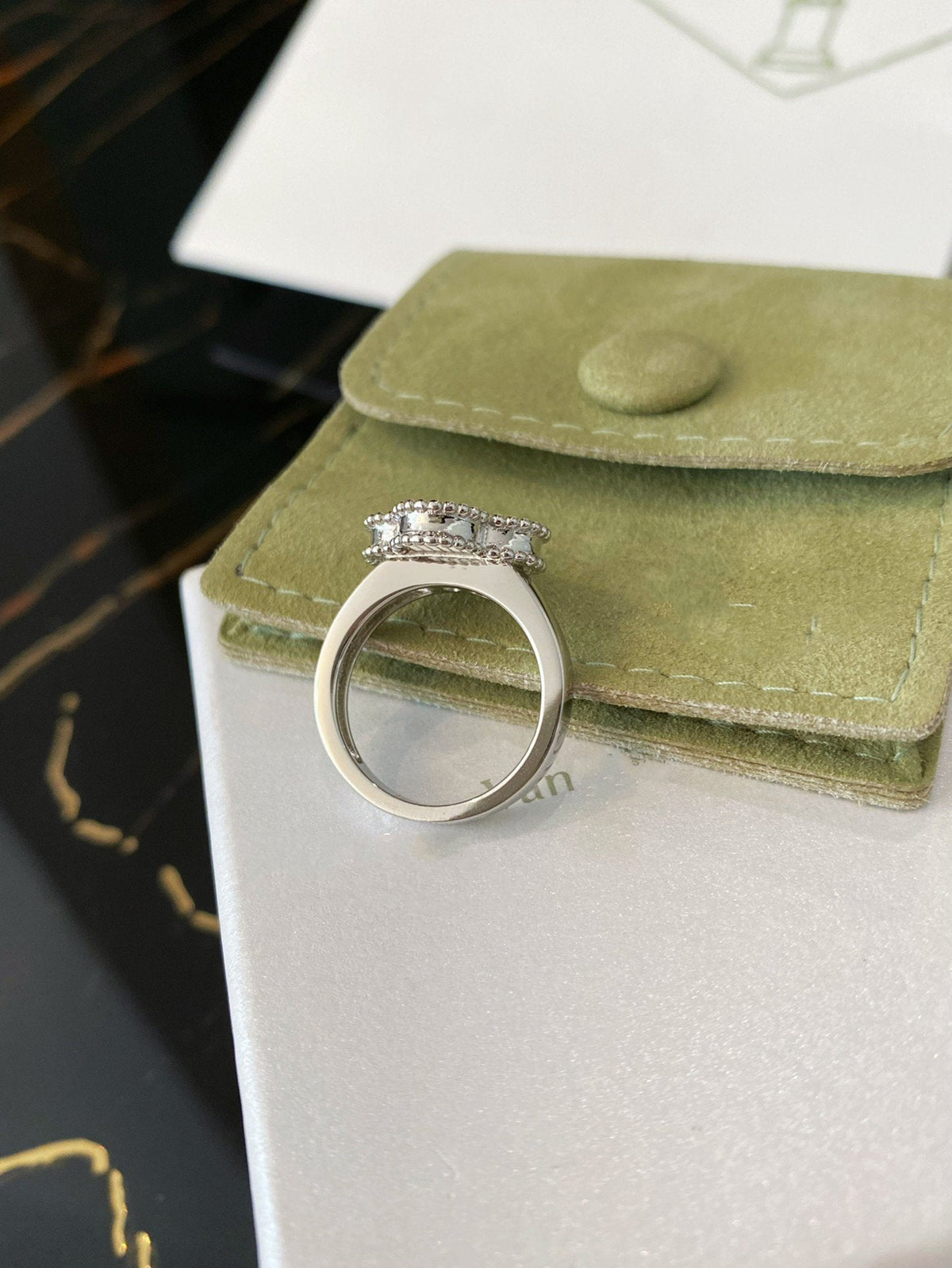 [LumiVibe]CLOVER SILVER RING