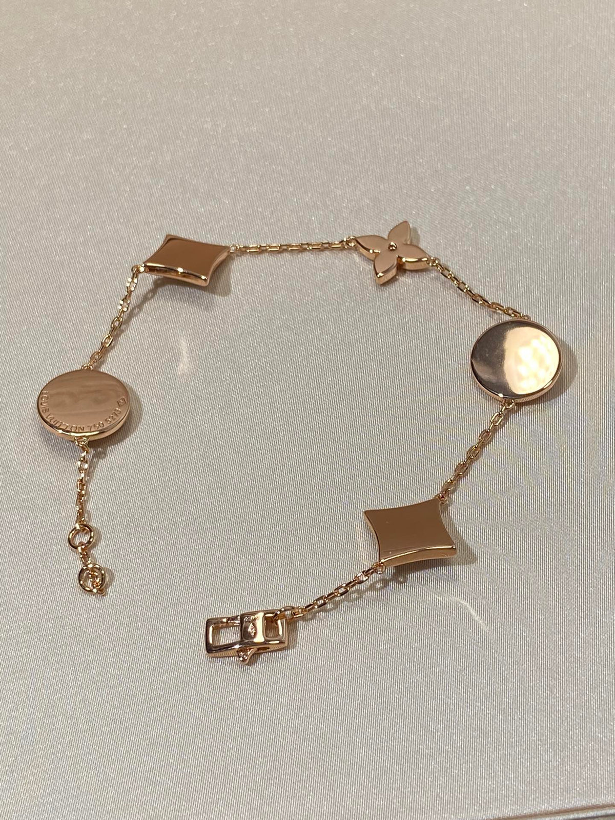 [LumiVibe]STAR AND SUN 5 MOTIF MOP PINK GOLD BRACELET