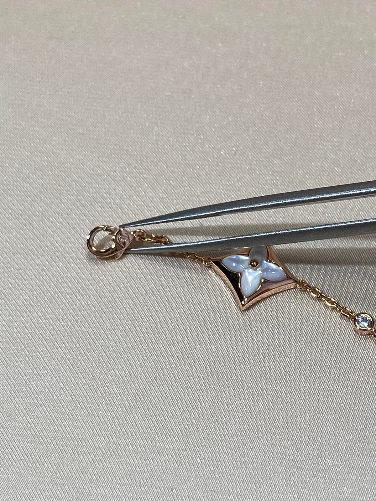 [LumiVibe]STAR 4 MOTIF MOP DIAMOND PINK GOLD BRACELET