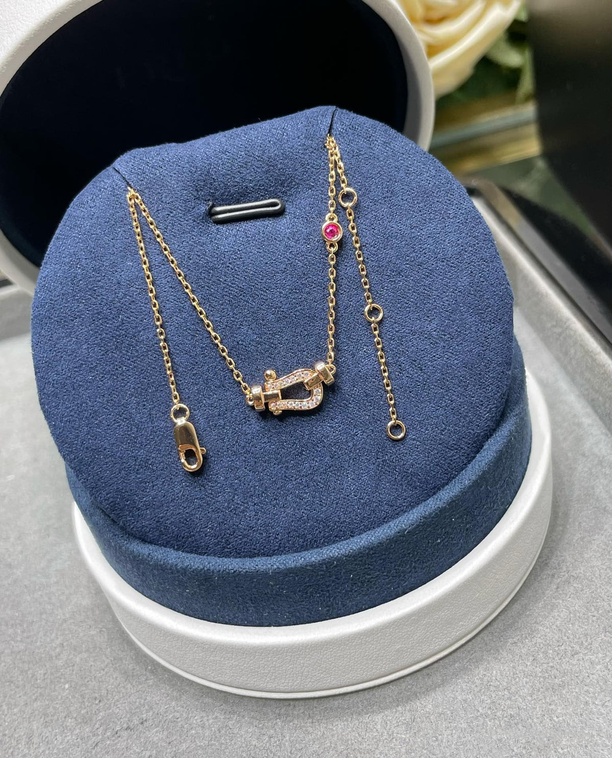 [LumiVibe]FORCE 10 DIAMOND PINK GOLD NECKLACE