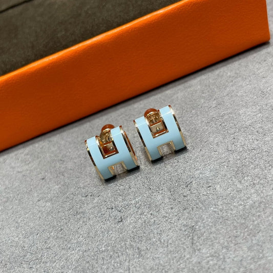 [LumiVibe]POP H SKY BLUE STUD EARRINGS