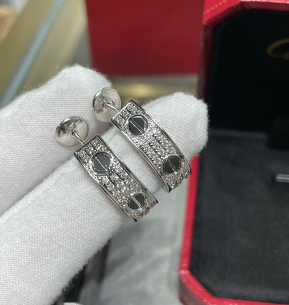 [LumiVibe]LOVE CERAMIC DIAMOND PAVED SILVER EARRINGS