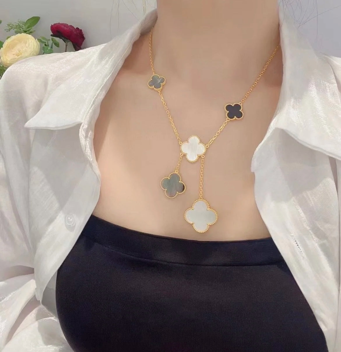 [LumiVibe]CLOVER 6 MOTIF MOP ONYX GOLD NECKLACE