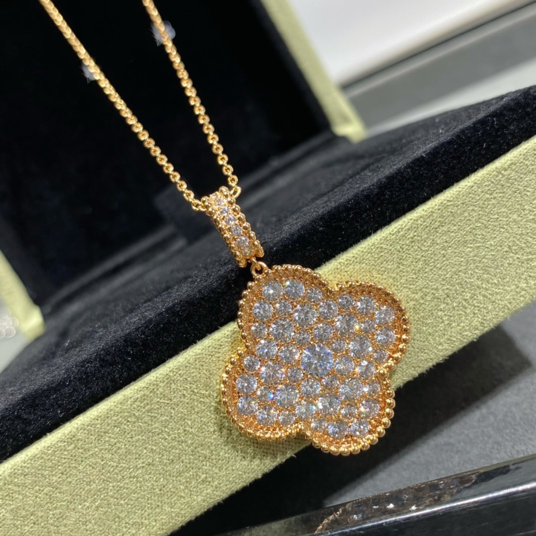 [LumiVibe]CLOVER 25MM LARGE PEDANT DIAMOND PAVED LONG NECKLACE