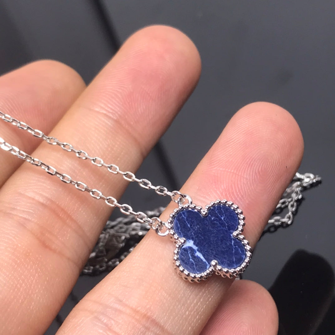 [LumiVibe]CLOVER PIETERSITE SILVER LONG NECKLACE