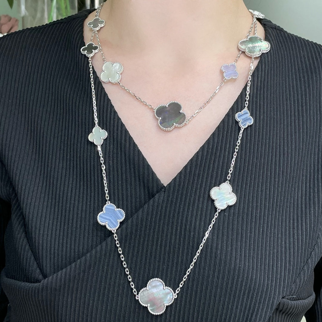[LumiVibe]CLOVER 16 MOTIF CHALCEDONY MOP SILVER NECKLACE