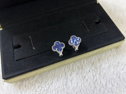 [LumiVibe]CLOVER PIETERSITE MEDIUM STUD EARRINGS