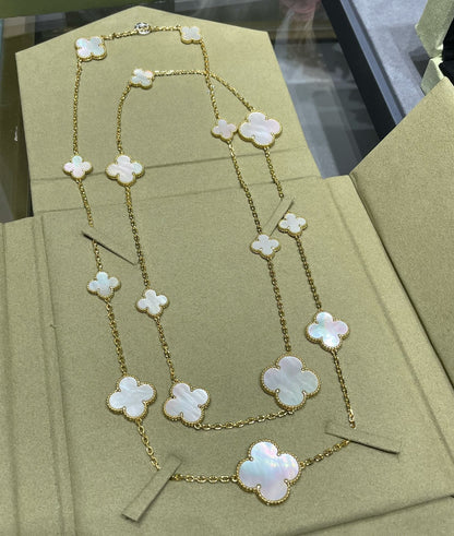 [LumiVibe]CLOVER 16 MOTIF WHITE MOP GOLD NECKLACE