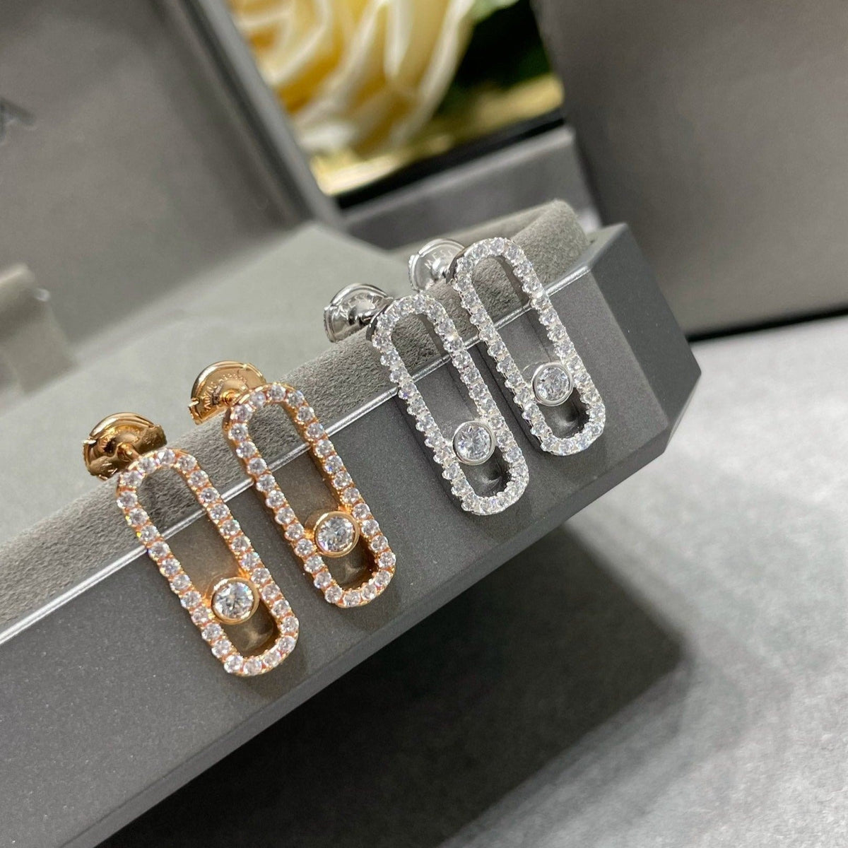 [LumiVibe]MOVE UNO STUD DIAMOND PAVED EARRINGS