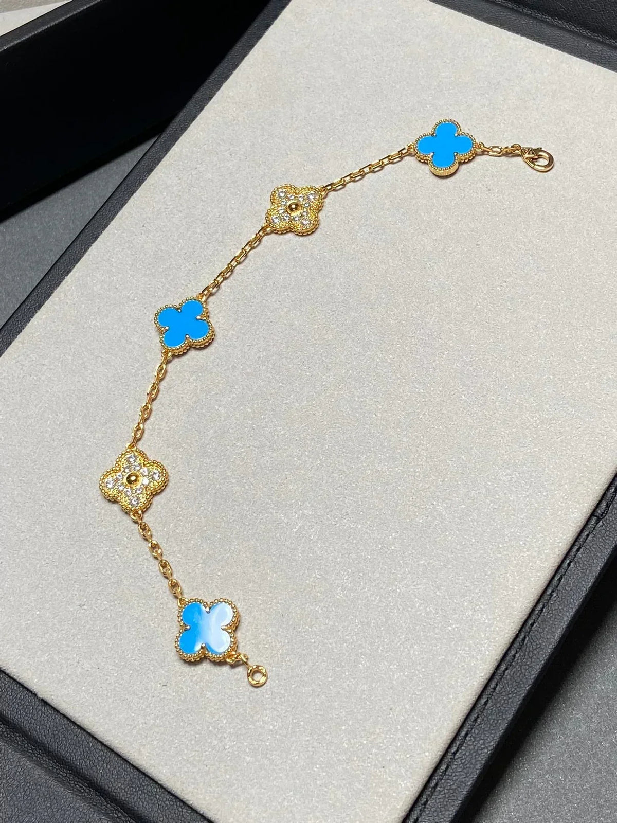 [LumiVibe] CLOVER 5 MOTIF BLUE AGATE BRACELET COLLECTION