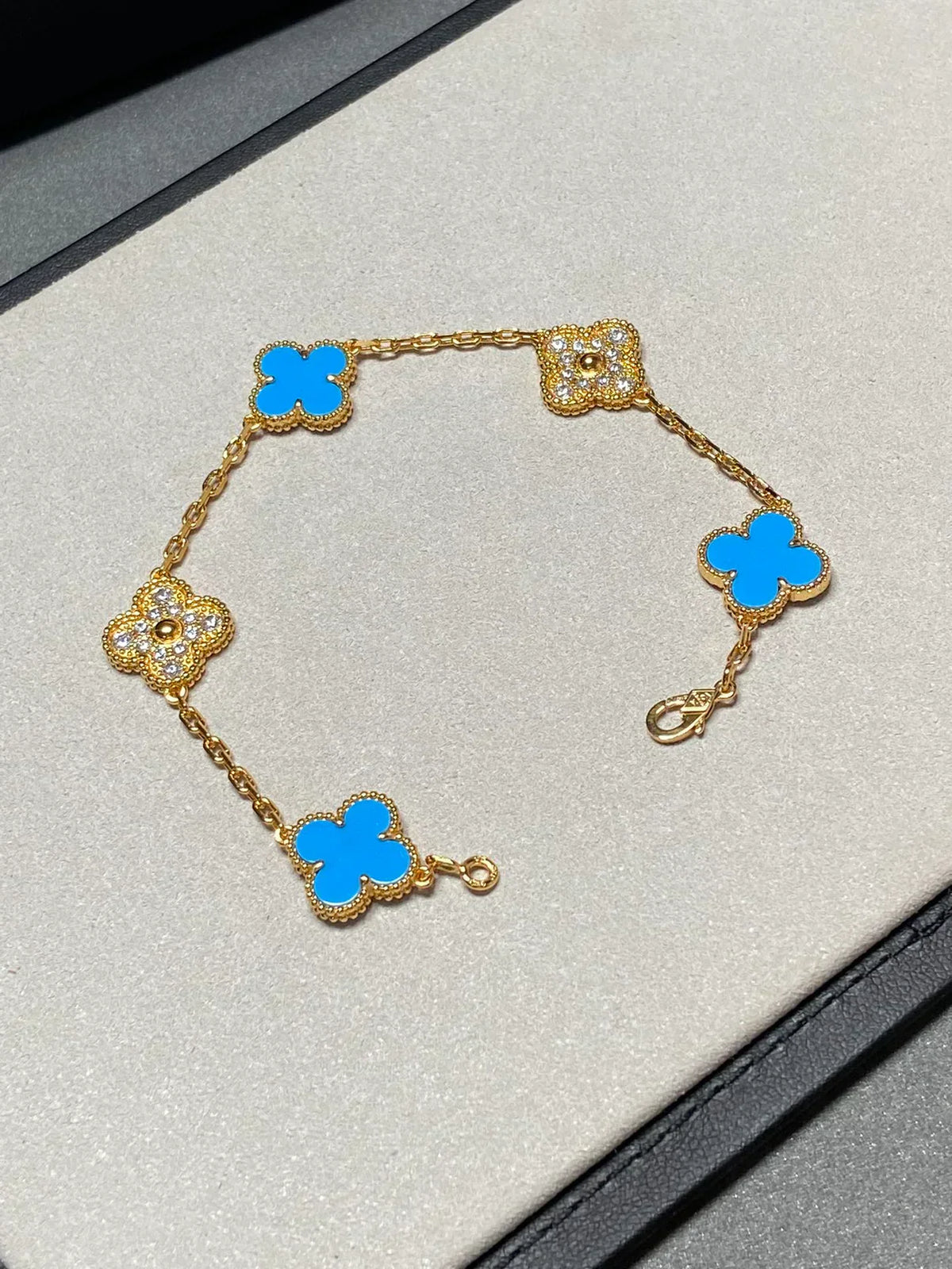 [LumiVibe] CLOVER 5 MOTIF BLUE AGATE BRACELET COLLECTION