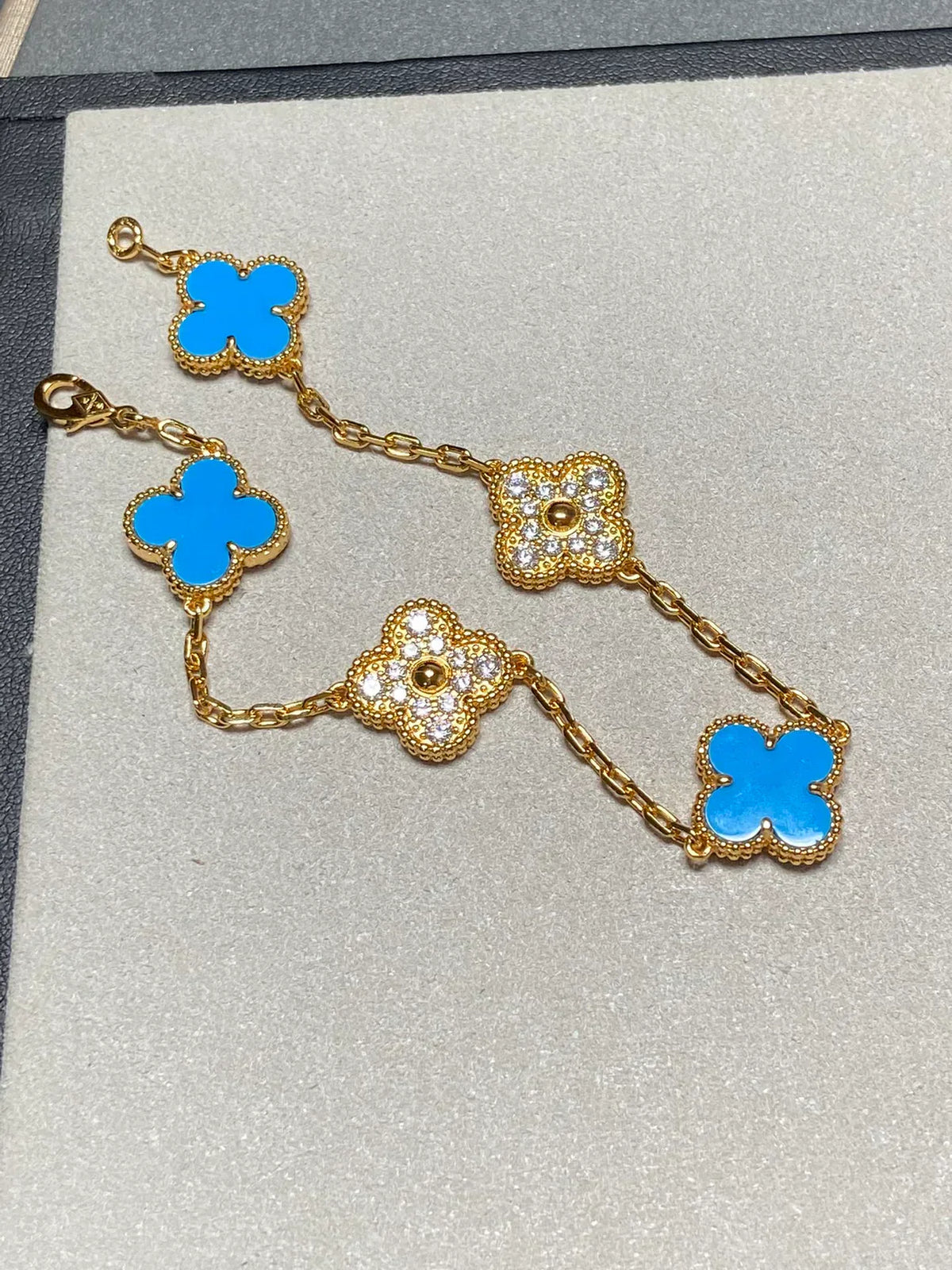 [LumiVibe] CLOVER 5 MOTIF BLUE AGATE BRACELET COLLECTION