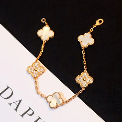 [LumiVibe]CLOVER WHITE PEARL MOP 5 MOTIF BRACELET COLLECTION