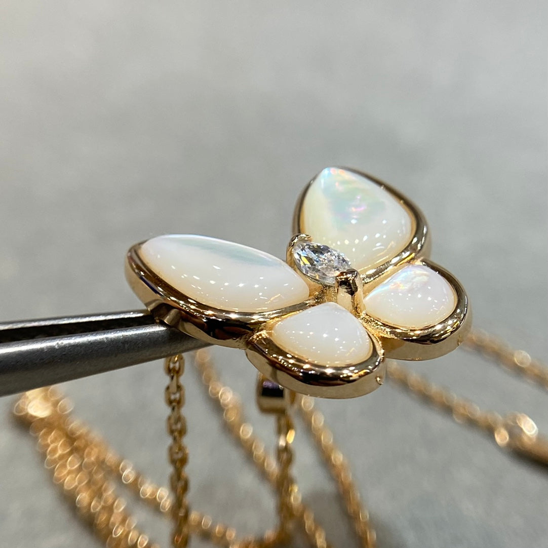 [LumiVibe]BUTTERFLY MOP DIAMOND NECKLACE