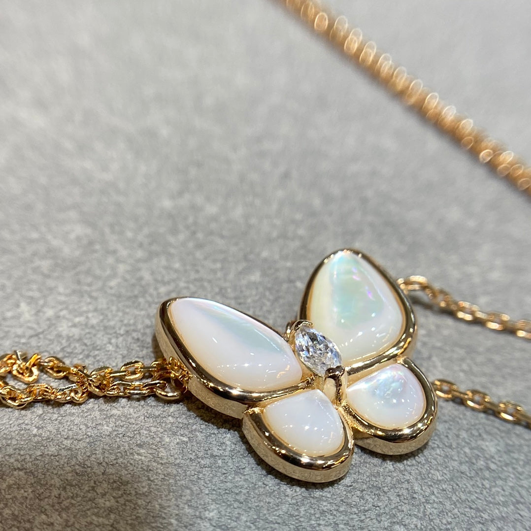[LumiVibe]BUTTERFLY MOP DIAMOND NECKLACE