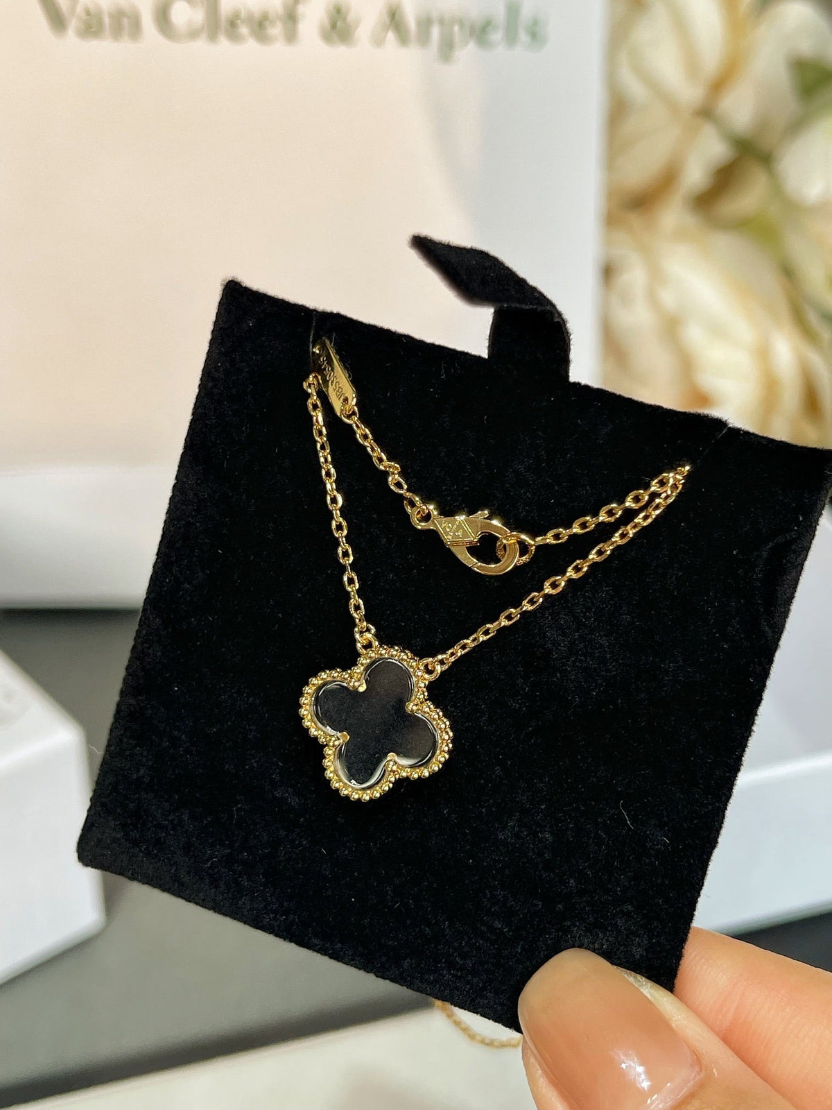 [LumiVibe]CLOVER ROCK CRYSTAL ROSE GOLD NECKLACE