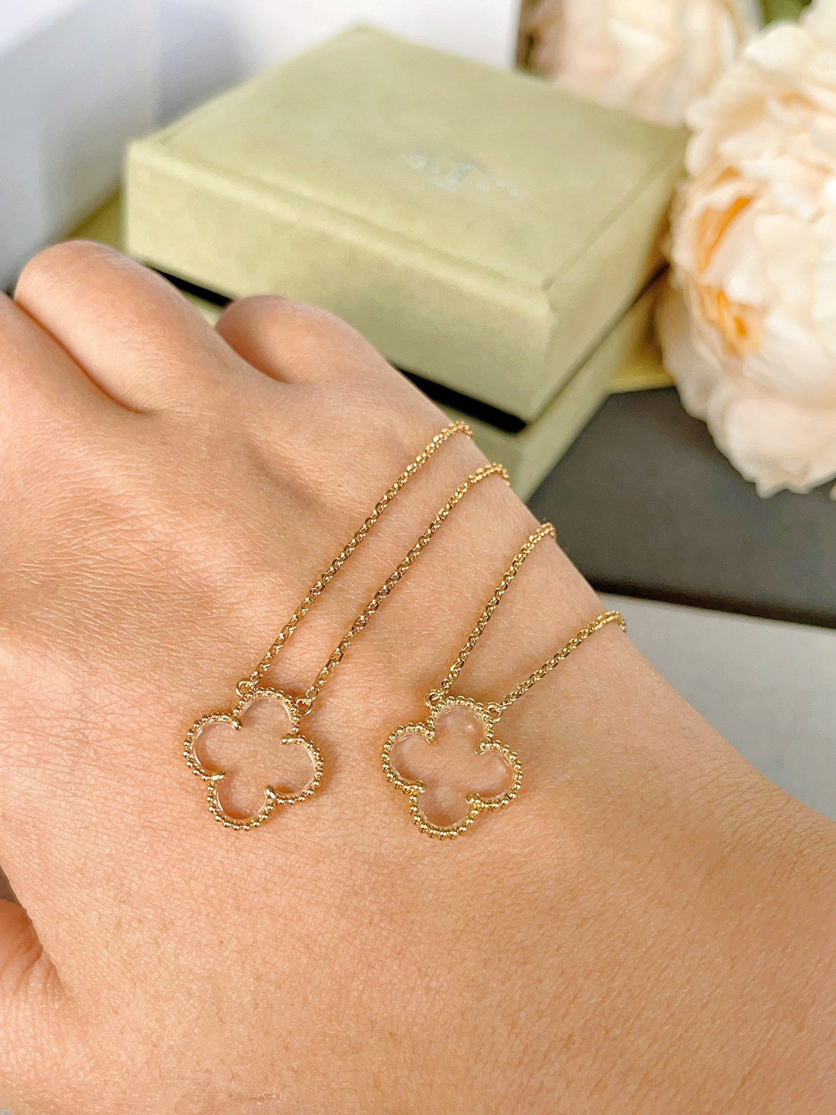 [LumiVibe]CLOVER ROCK CRYSTAL ROSE GOLD NECKLACE