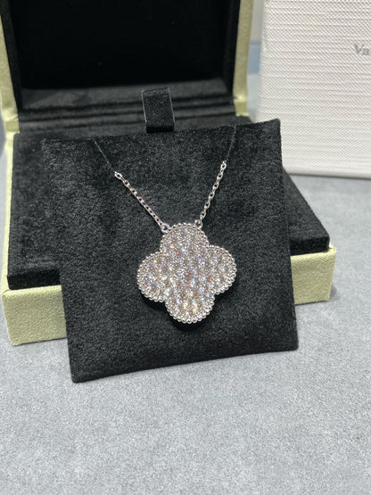 [LumiVibe]CLOVER 25MM LARGE PENDANT DIAMOND PAVED SILVER NECKLACE