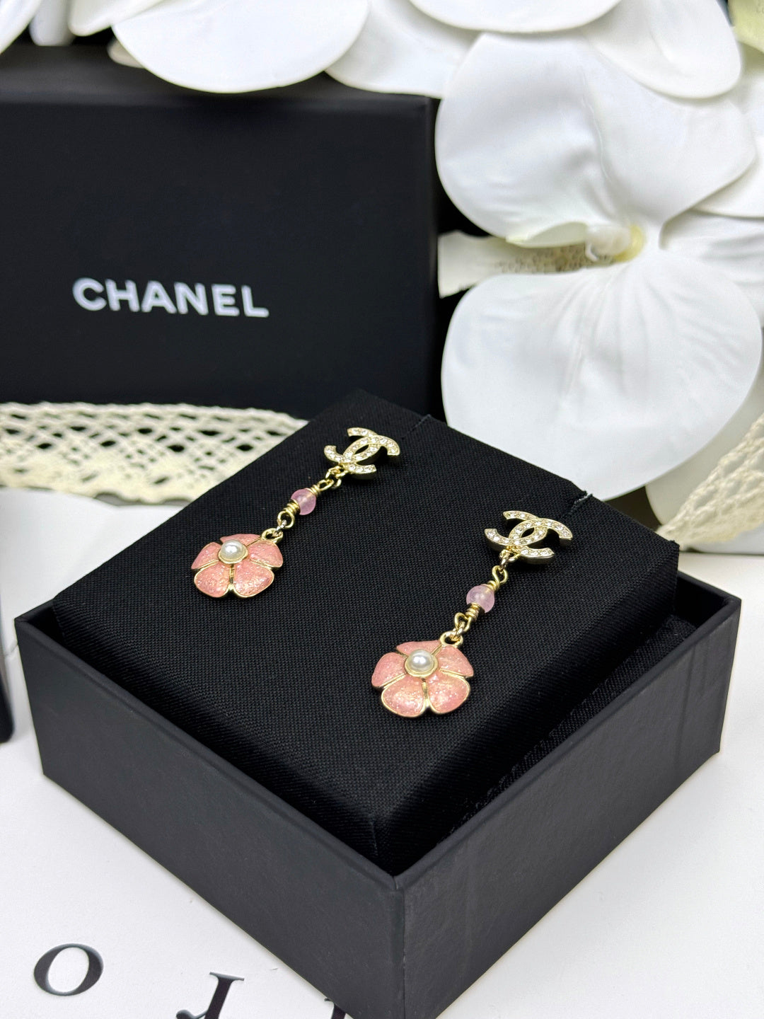 [LumiVibe]26C Pink Camellia Enamel Pendant with Double C Earrings