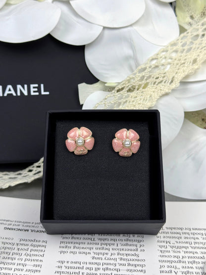 [LumiVibe]26C Pink Camellia Pearl Enamel Stud Earrings